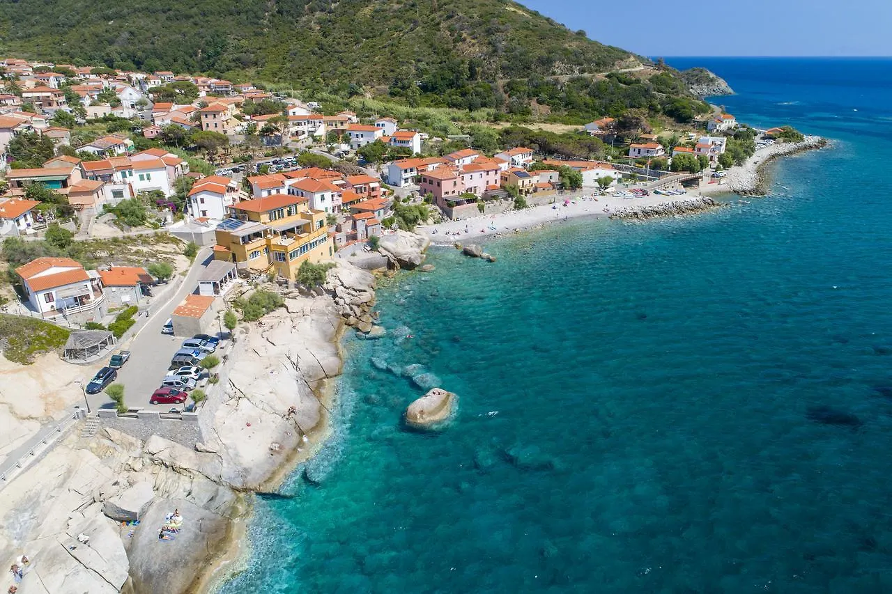 Apartment Appartamento Costa Del Sole Pomonte