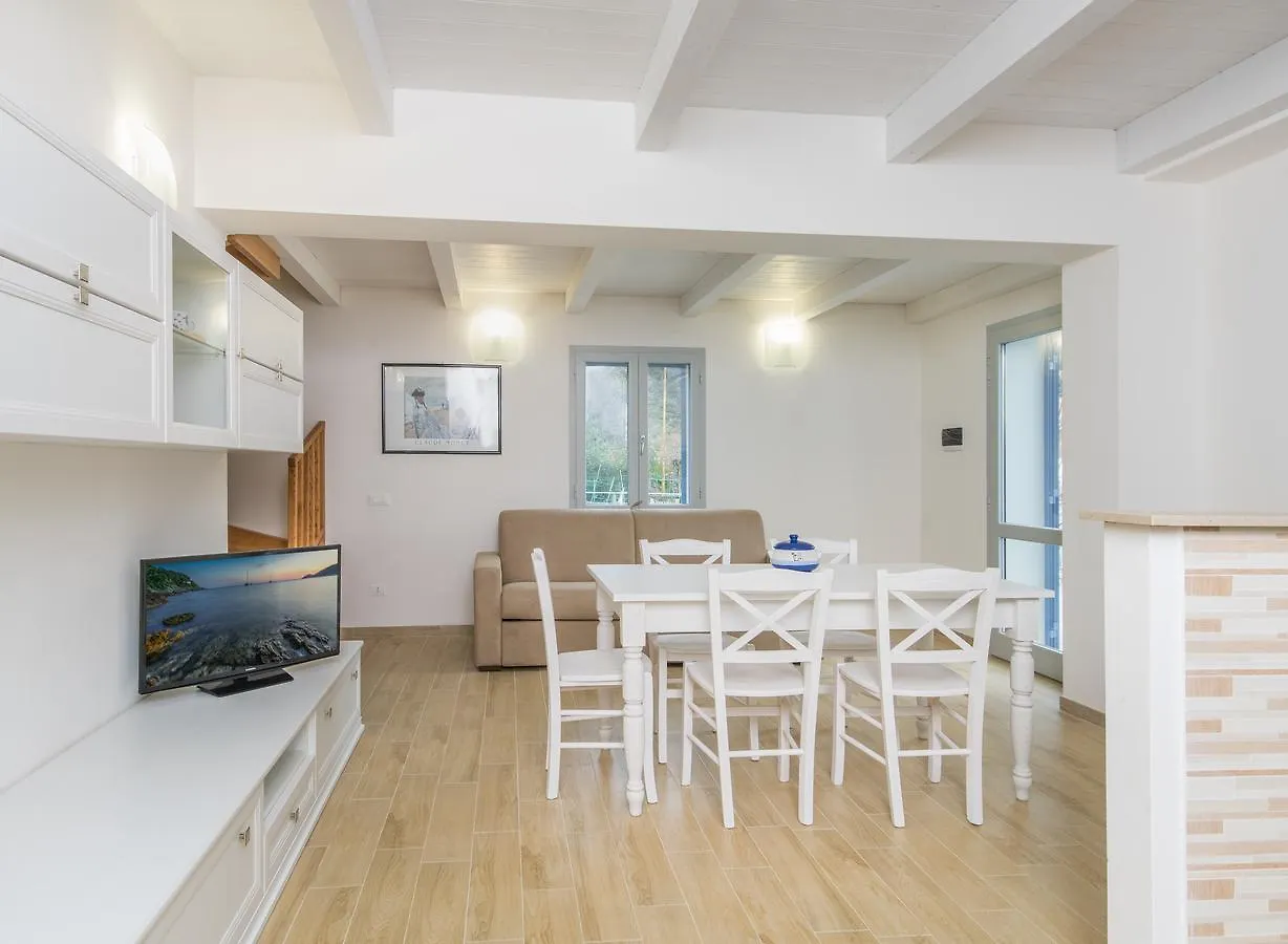 Apartment Appartamento Costa Del Sole Pomonte